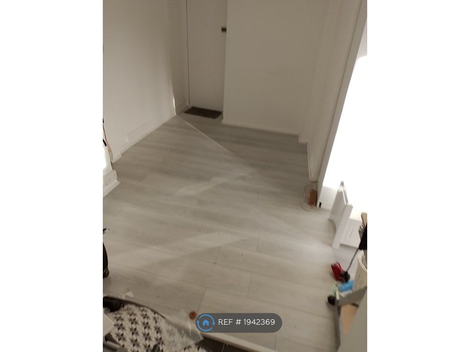 Studio to rent in Baddow Road, Chelmsford CM2, £650 pcm Zoopla