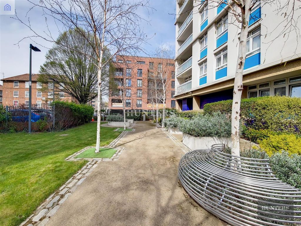 Ballinger Point, London E3