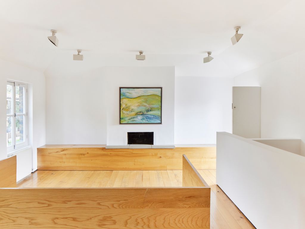 Swan Mead, Tower Bridge Road, London SE1  