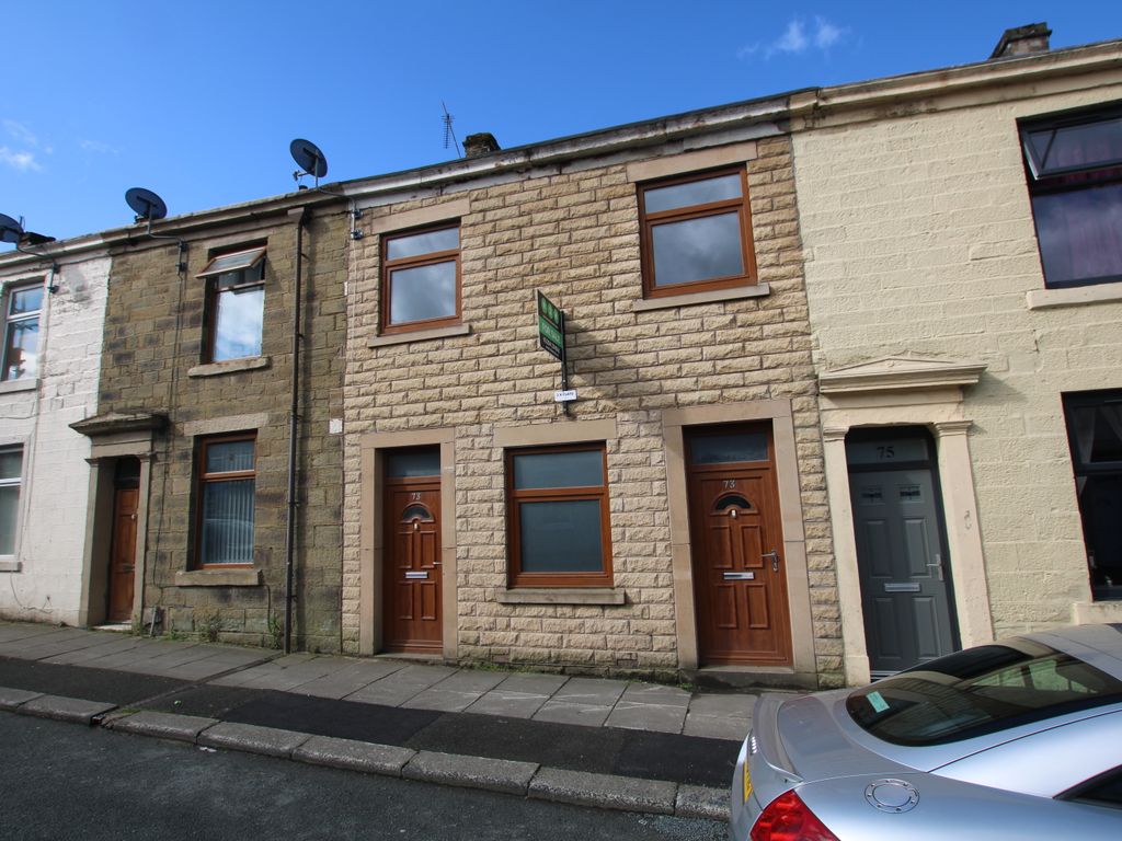 1 bed flat to rent in Barnes Street, Clayton Le Moors, Accrington BB5