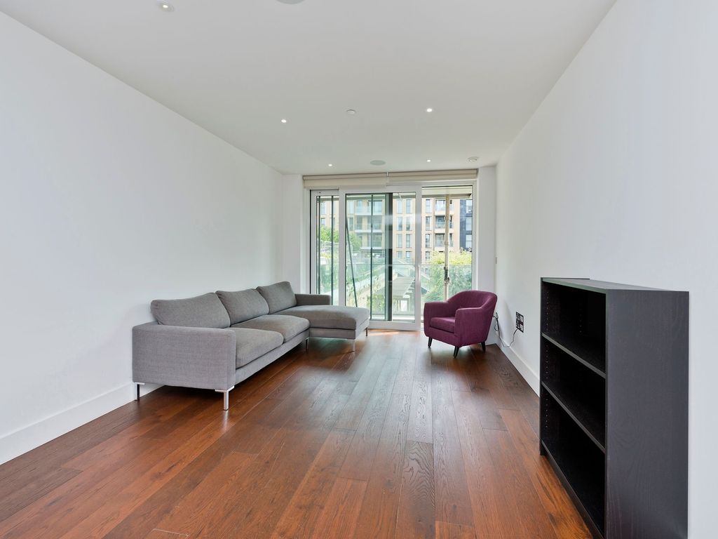 2 bed flat to rent in Central Avenue, London SW6, £3,850 pcm Zoopla