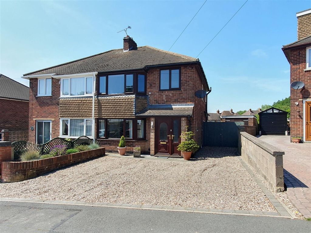 3 bed semidetached house for sale in St. Bernards Road, Whitwick