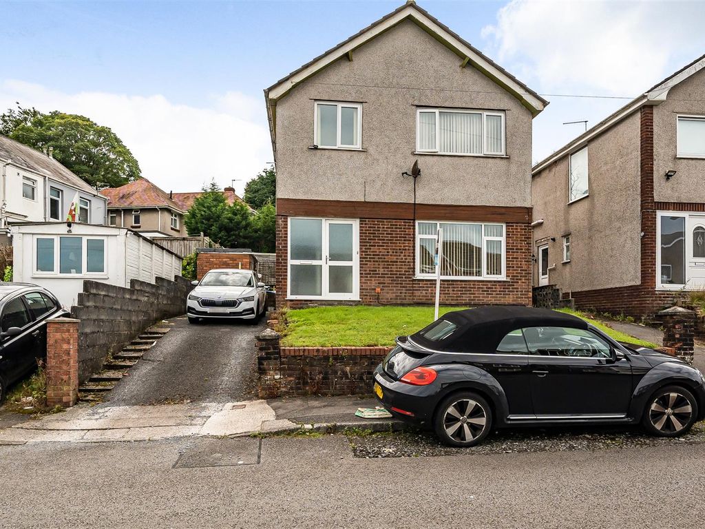 3 bed detached house for sale in Francis Road, Morriston, Swansea SA6