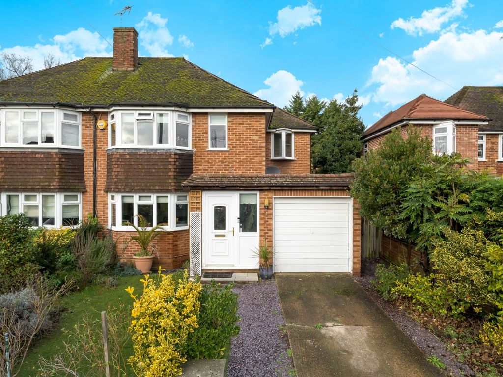 3 bed semidetached house for sale in New Haw, Surrey KT15 Zoopla