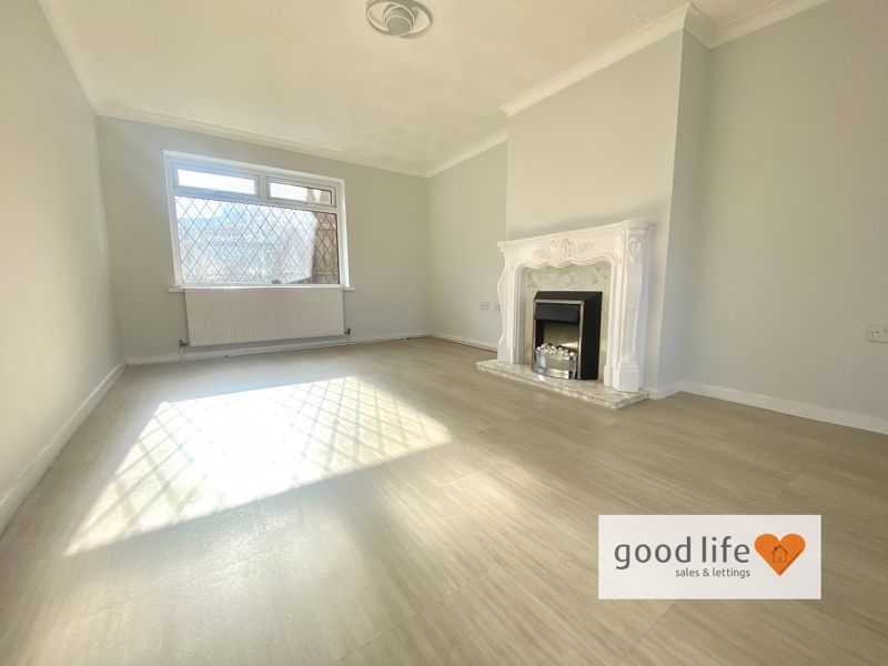 3 bed semidetached house to rent in Gleneagles Road, Grindon