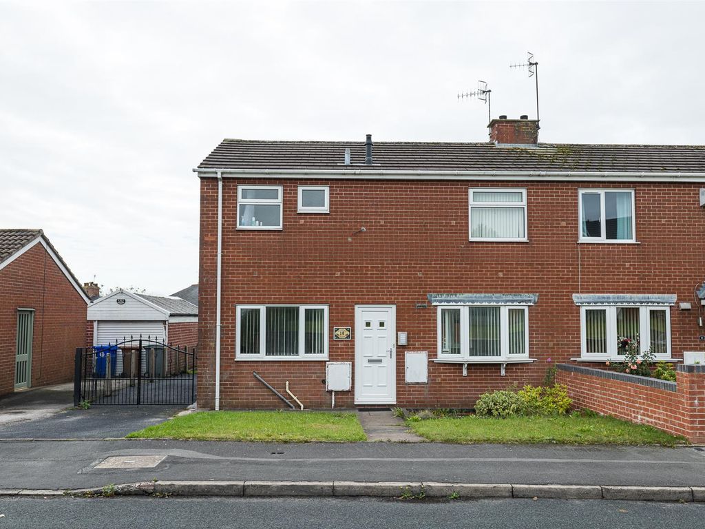 3 bed semidetached house to rent in Rainford Close, Packmoor, StokeOn