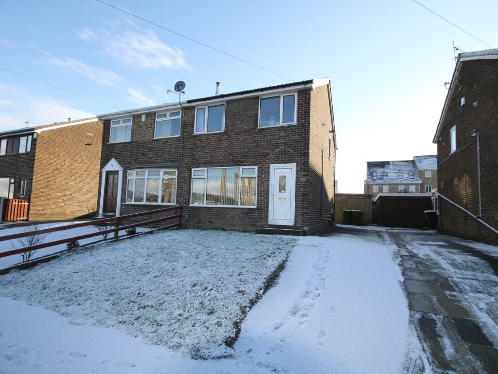 3 bed semidetached house for sale in Moorside Avenue, Bradford BD2, £149,950 Zoopla