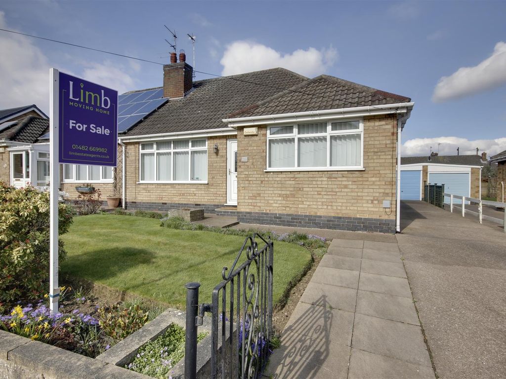 3 bed semidetached bungalow for sale in Easenby Avenue, Kirk Ella