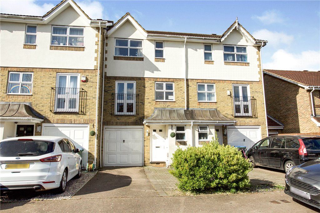 3 bed terraced house for sale in Danesfield Close, WaltonOnThames