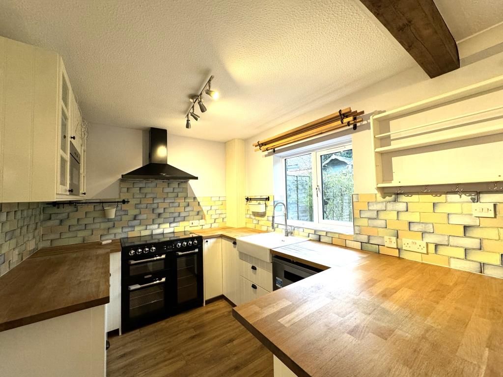 4 bed end terrace house to rent in Kintbury, Berkshire RG17, £2,150 pcm Zoopla