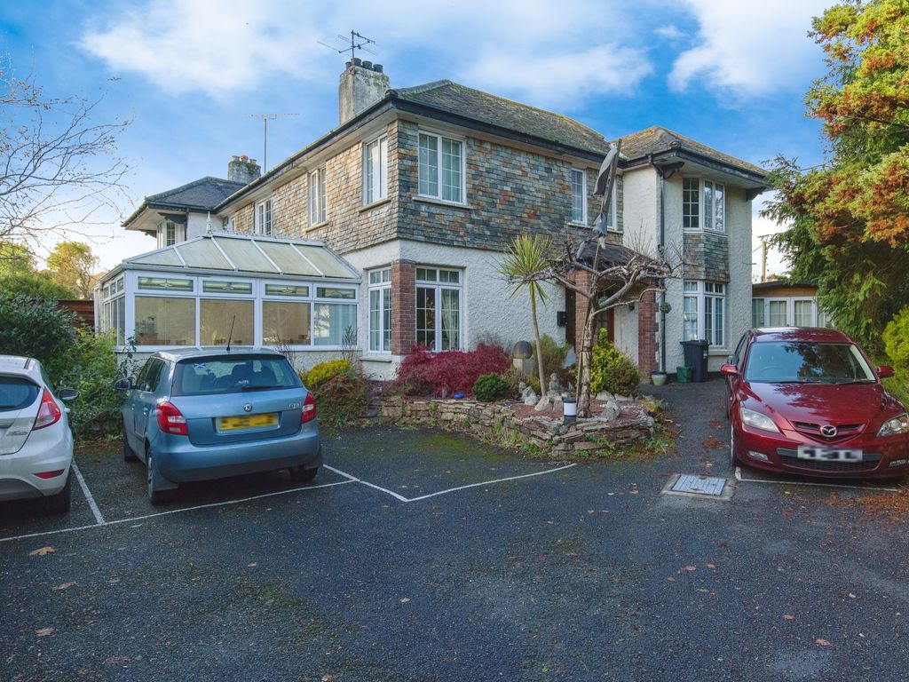 4 bed semidetached house for sale in Penwinnick Road, St. Austell