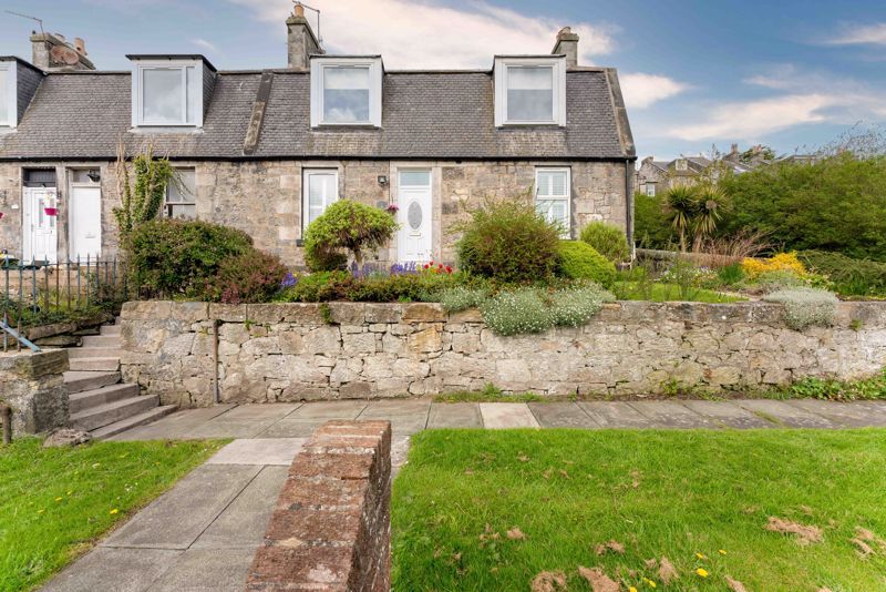 4 bed semidetached house for sale in Melville Place, Dunfermline KY12
