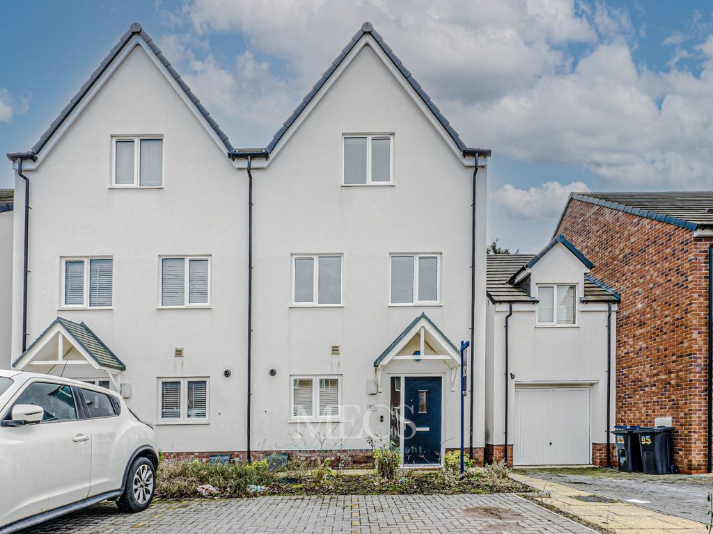 3 bed semidetached house for sale in Stadium Road, Birmingham, West