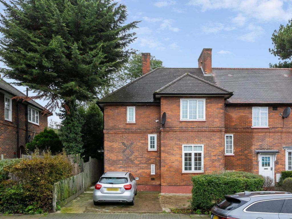 4 bed property for sale in Dover House Road, London SW15, £850,000 Zoopla