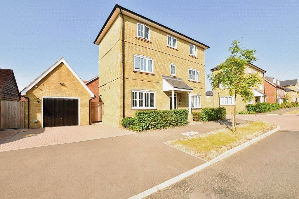 4 bed detached house for sale in Cranford Road, Allington, Maidstone