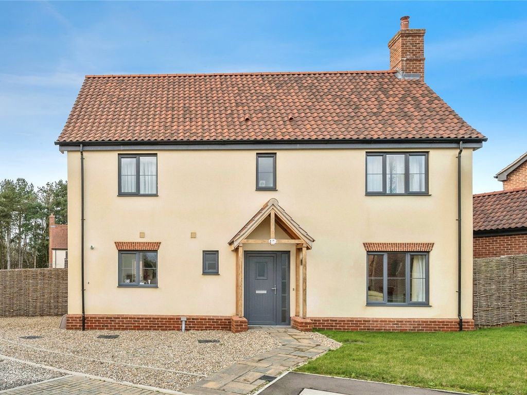4 bed detached house for sale in St. Johns Way, Hoveton, Norwich