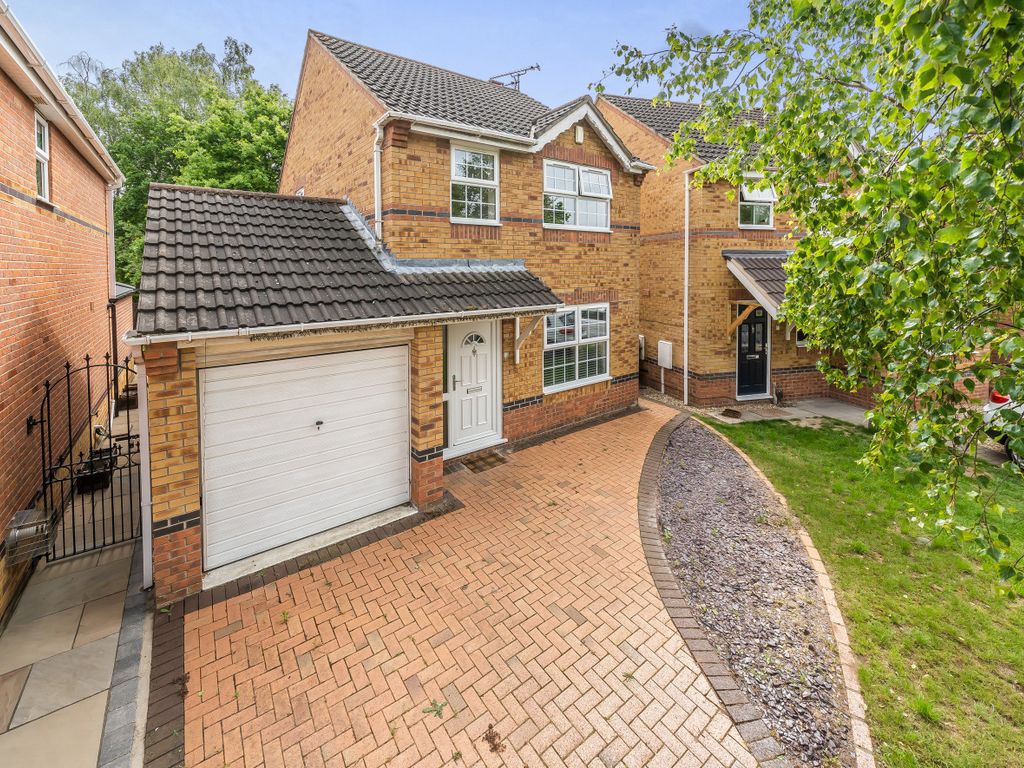 3 bed detached house for sale in Sycamore Crescent, Lincoln LN6, £