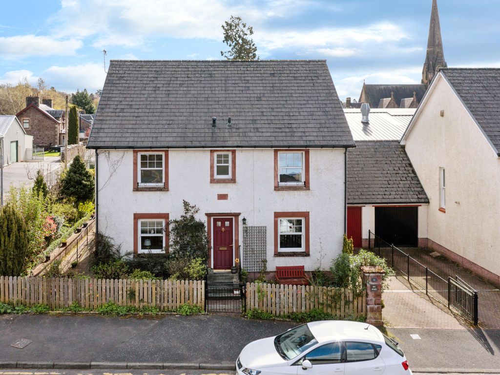 5 bed detached house for sale in Cross Street, Callander FK17, £325,000