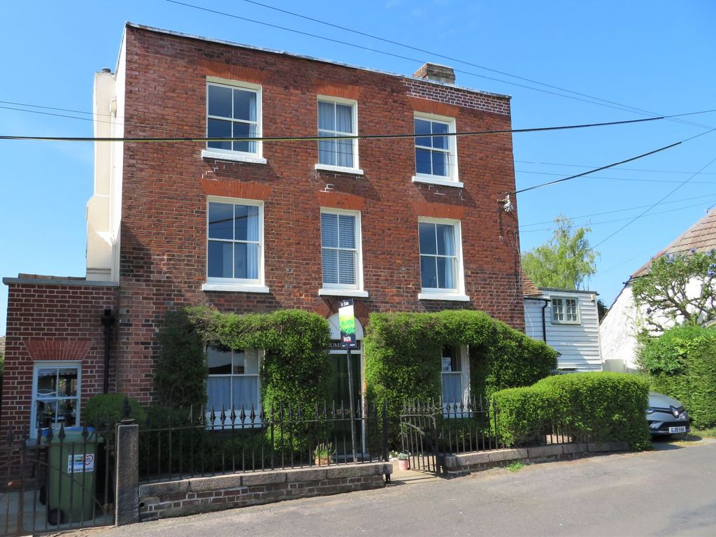 5 bed detached house for sale in Church Road, Oare, Faversham ME13 Zoopla