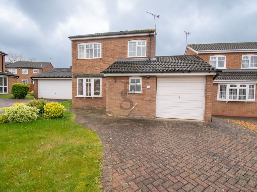 3 bed detached house to rent in Berkeley Close, Oadby, Leicester LE2, £