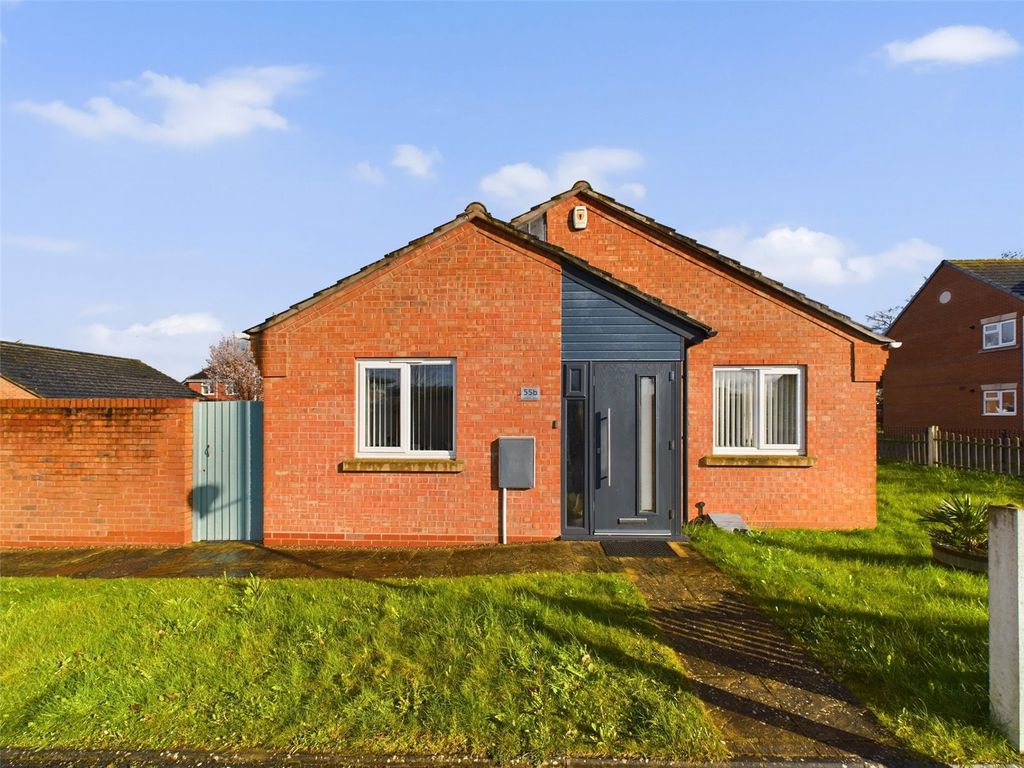 2 bed bungalow for sale in Carnforth Drive, Worcester, Worcestershire