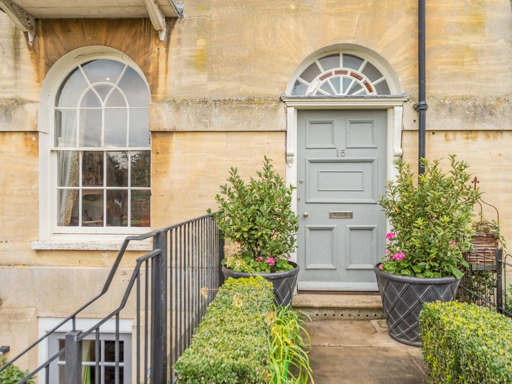 4 bed terraced house for sale in Rutland Terrace, Stamford