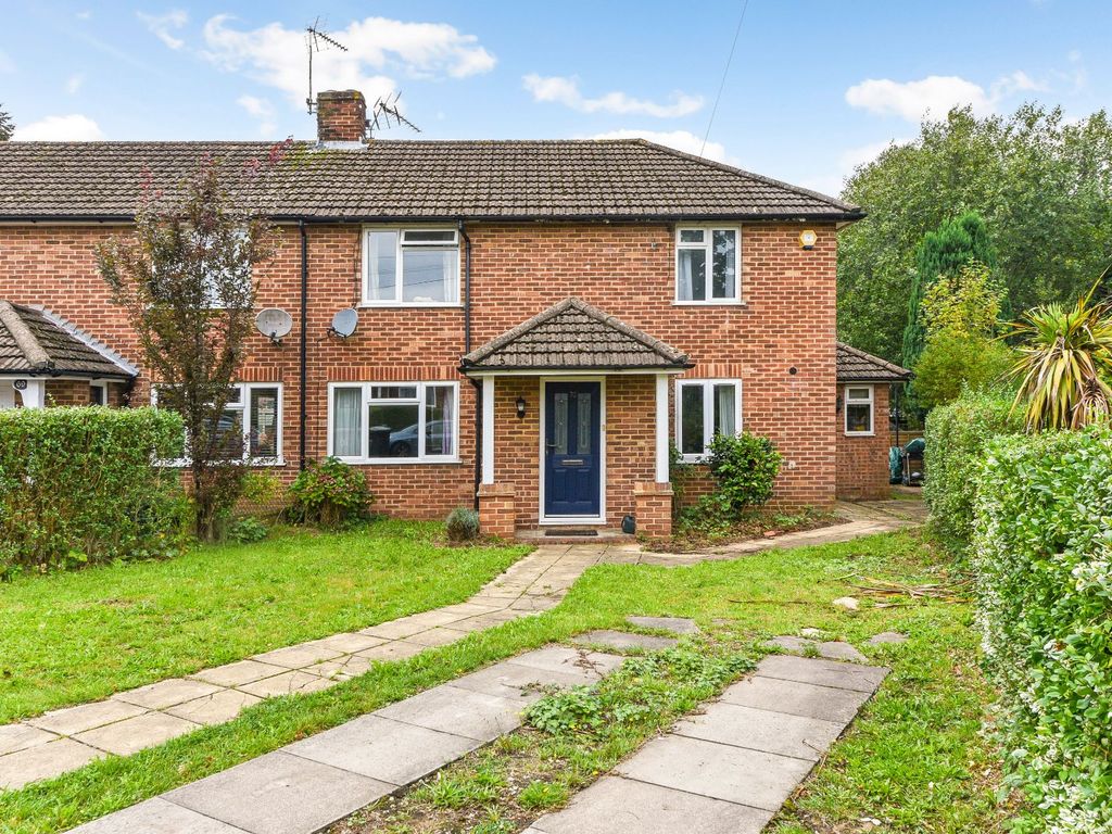 4 bed detached house for sale in Admers Crescent, Liphook, Hampshire