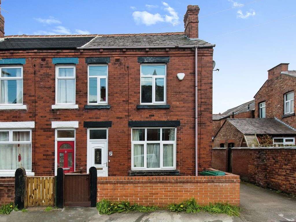 3 bed end terrace house for sale in Chapel Street, Coppull, Chorley