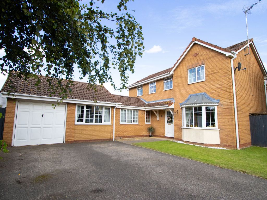 4 bed detached house for sale in Pippin Place, Wisbech PE13, £325,000