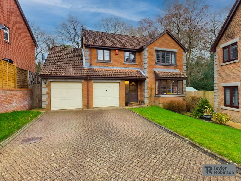 4 bed detached house for sale in Tudor Close, Maidenbower, Crawley RH10