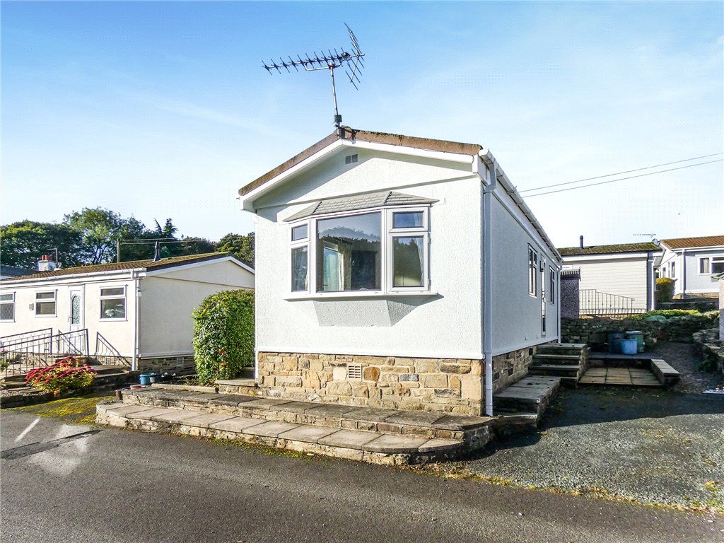 1 bed bungalow for sale in Broadstones Park, Sheriff Lane, Bingley