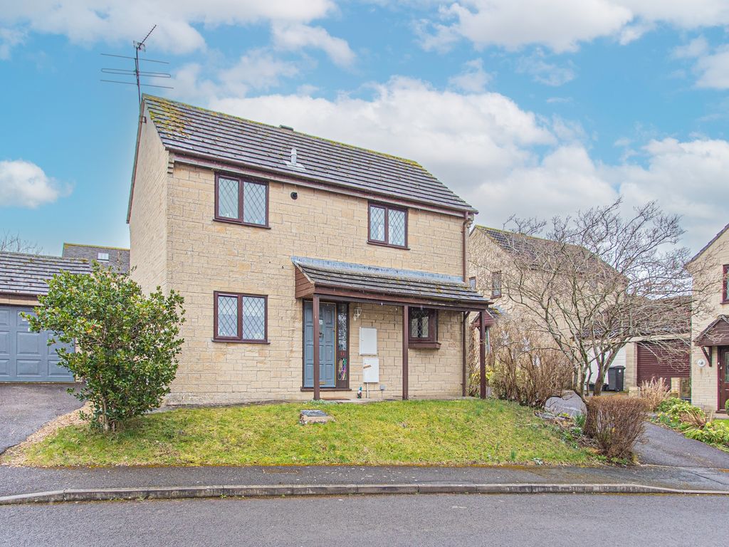 3 bed detached house for sale in Quail Meadows, Tetbury GL8 Zoopla