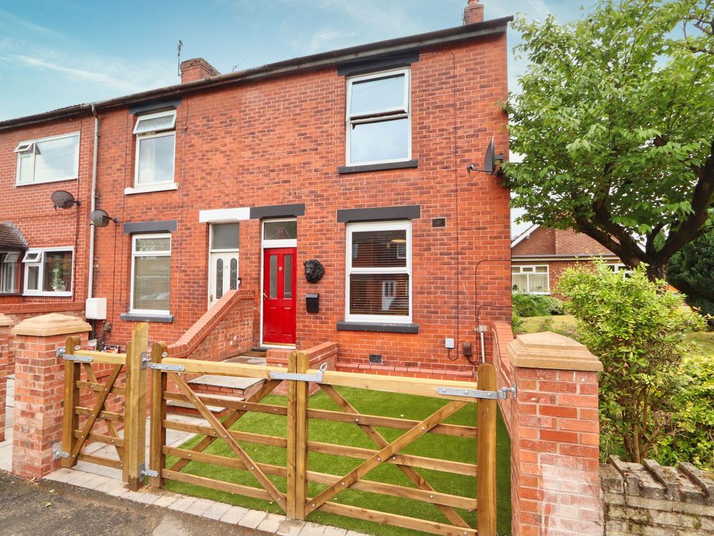 3 bed end terrace house for sale in Moss Lane, Cadishead M44 Zoopla