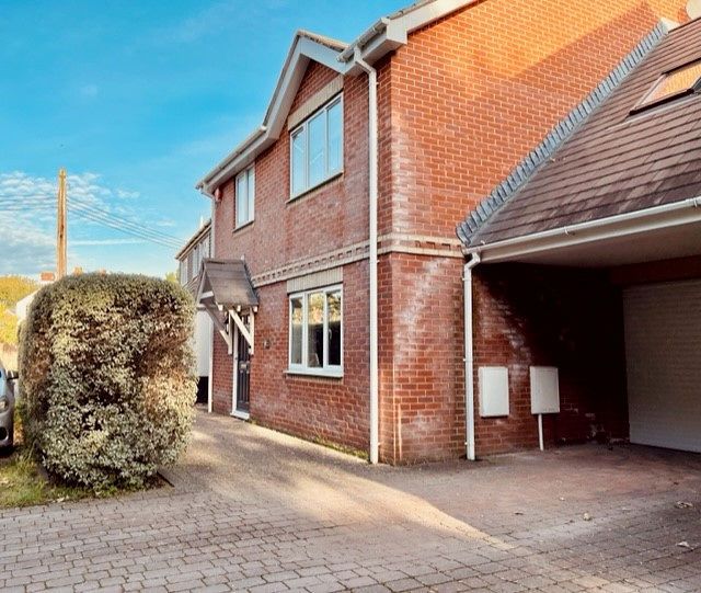 4 bed detached house for sale in Roman Road, Hardley, Hythe, Southampton SO45, £495,000 Zoopla