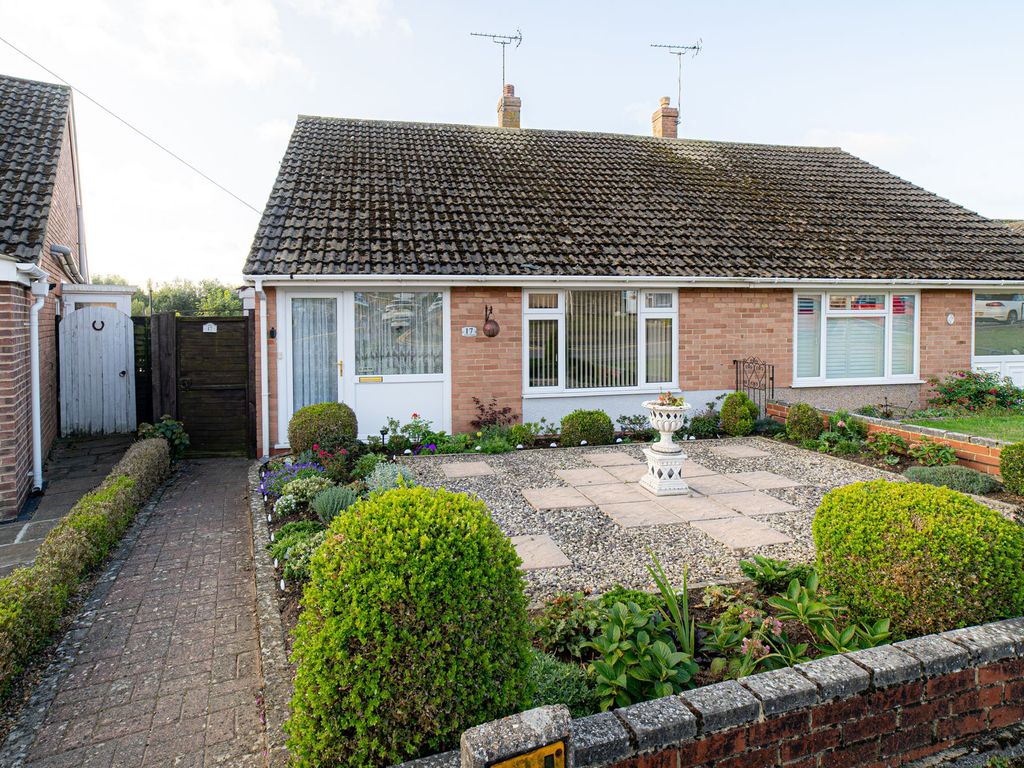 2 bed semidetached house for sale in Yeoman Gardens, Willesborough