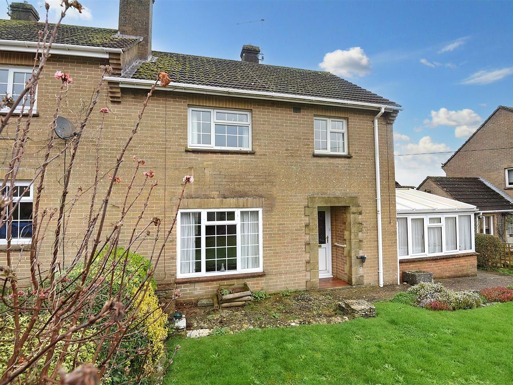 3 bed semidetached house for sale in Lower Road, Stalbridge