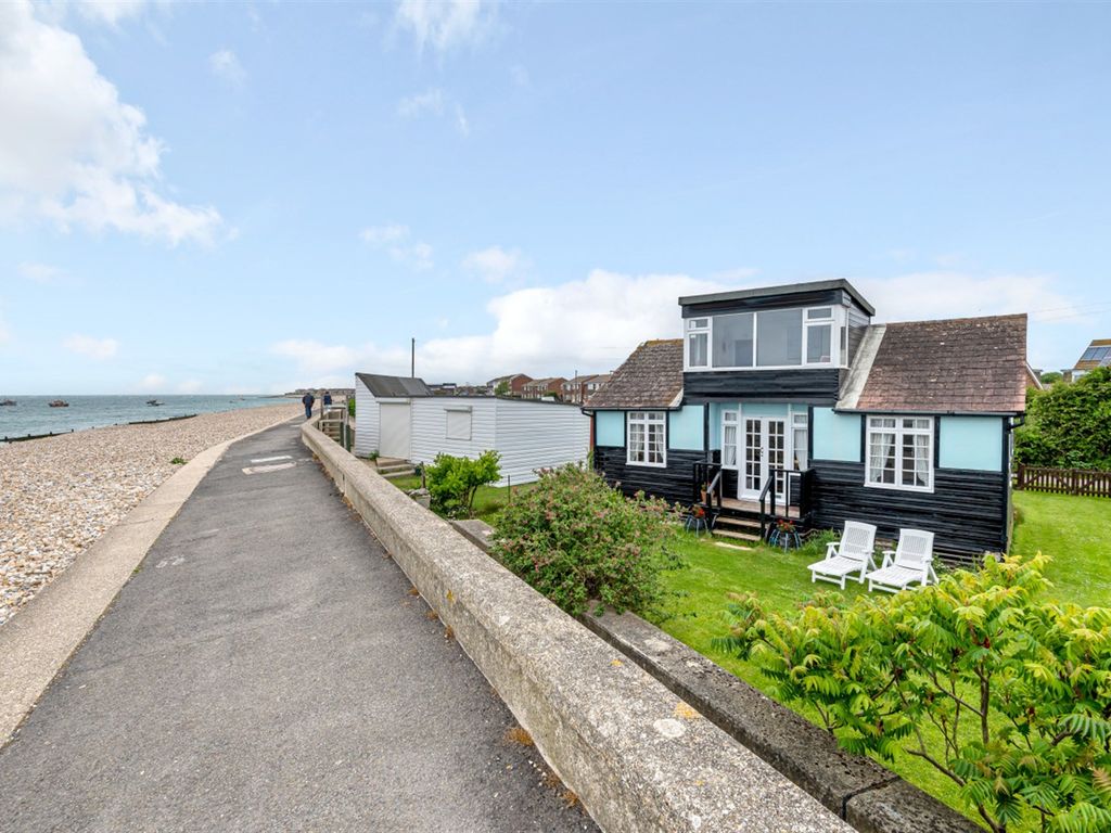 3 bed detached bungalow for sale in Kingsway, Selsey PO20 Zoopla