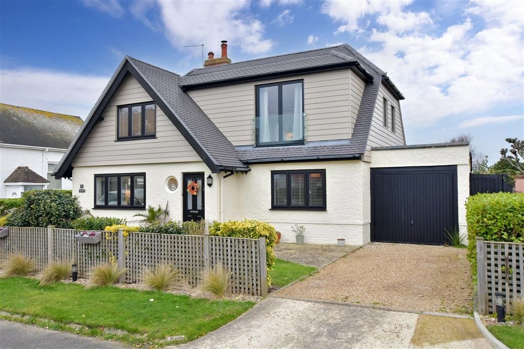 4 bed detached house for sale in Davenport Road, Bognor Regis, West