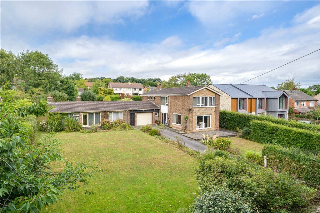 Dunstarn Lane, Leeds, West Yorkshire LS16  