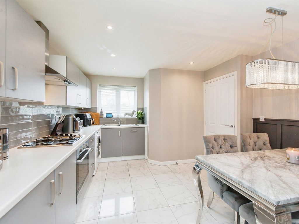 3 bed end terrace house for sale in Whistler Drive, Castleford WF10, £