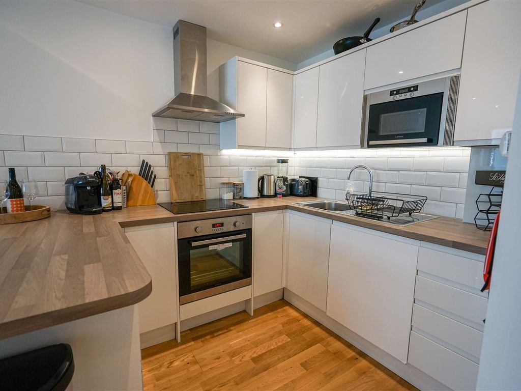 1 bed flat to rent in Stucley Place, Camden Town NW1 Zoopla