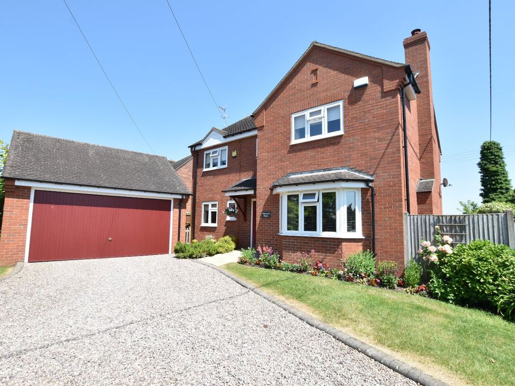 4 bed detached house for sale in Main Street, Pinvin, Pershore