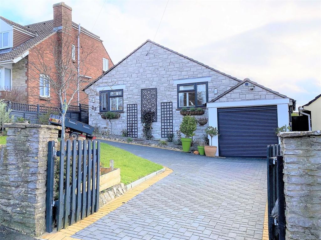 3 bed detached bungalow for sale in Winslow Road, Preston/Sutton Poyntz