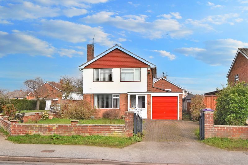 3 bed detached house for sale in Dore Avenue, North Hykeham, Lincoln