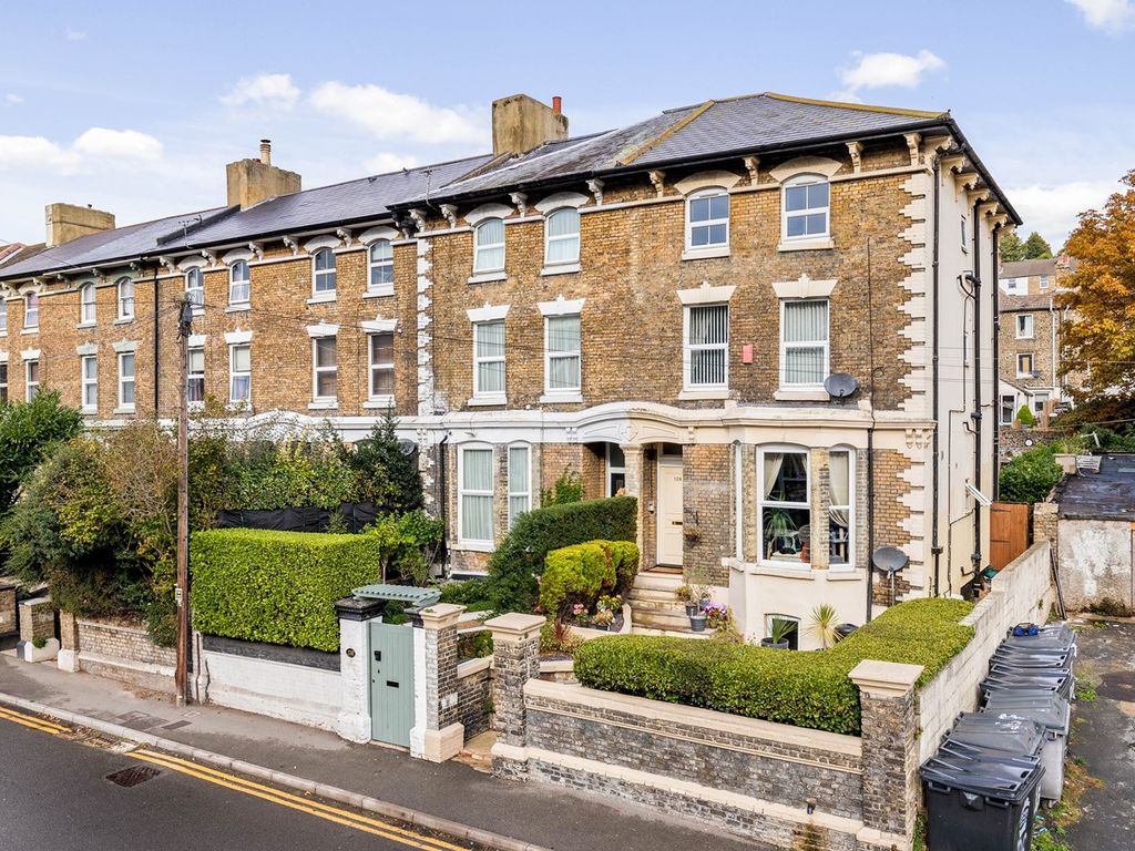 1 bed flat for sale in Folkestone Road, Dover CT17 Zoopla