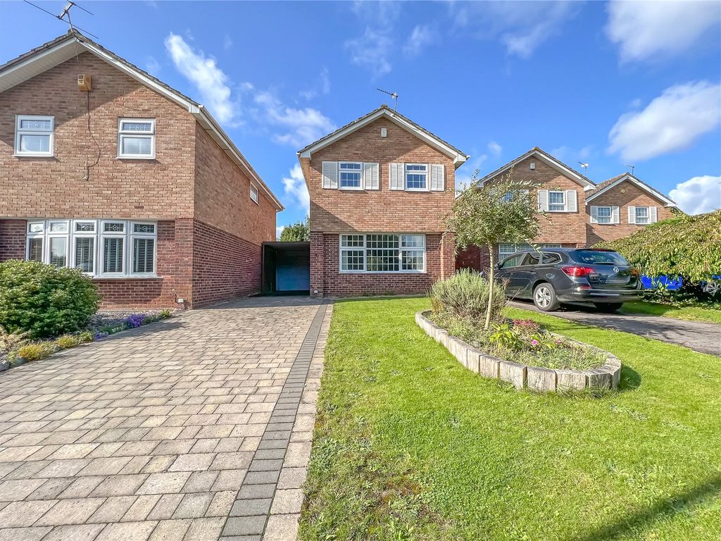 3 bed detached house for sale in Hencliffe Way, Hanham, Bristol BS15, £