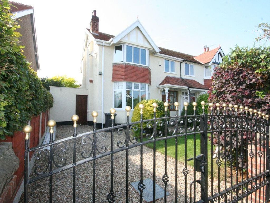 3 bed semidetached house for sale in Wynn Avenue, Old Colwyn, Colwyn