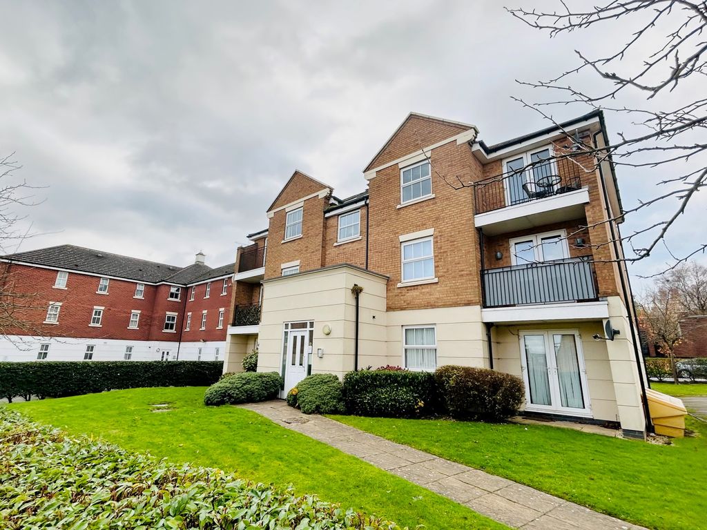 2 bed flat for sale in Attingham Drive, Dudley DY1, £84,000 Zoopla