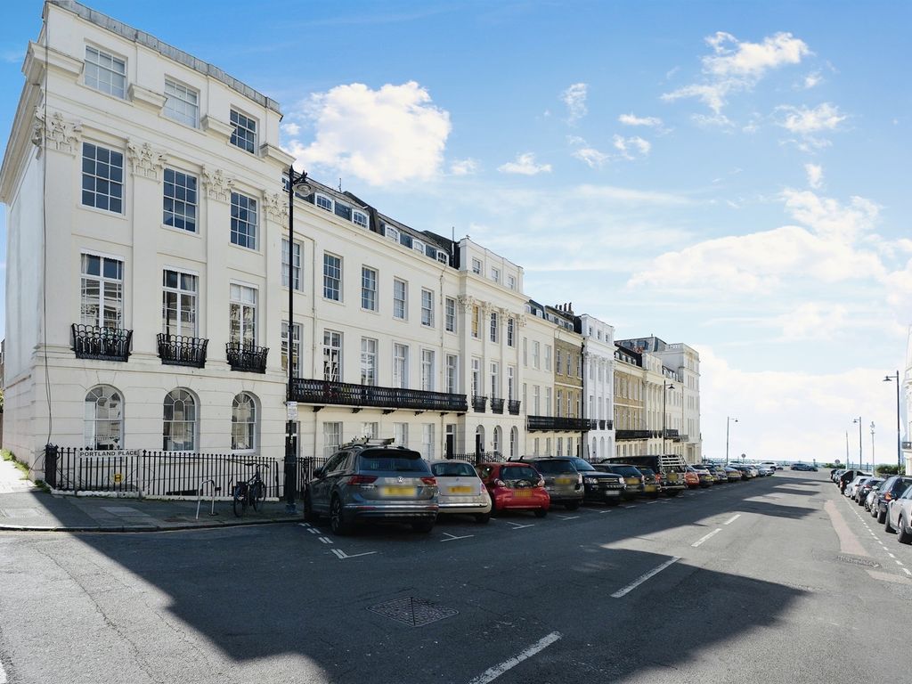 2 bed flat for sale in Portland Place, Brighton BN2 Zoopla