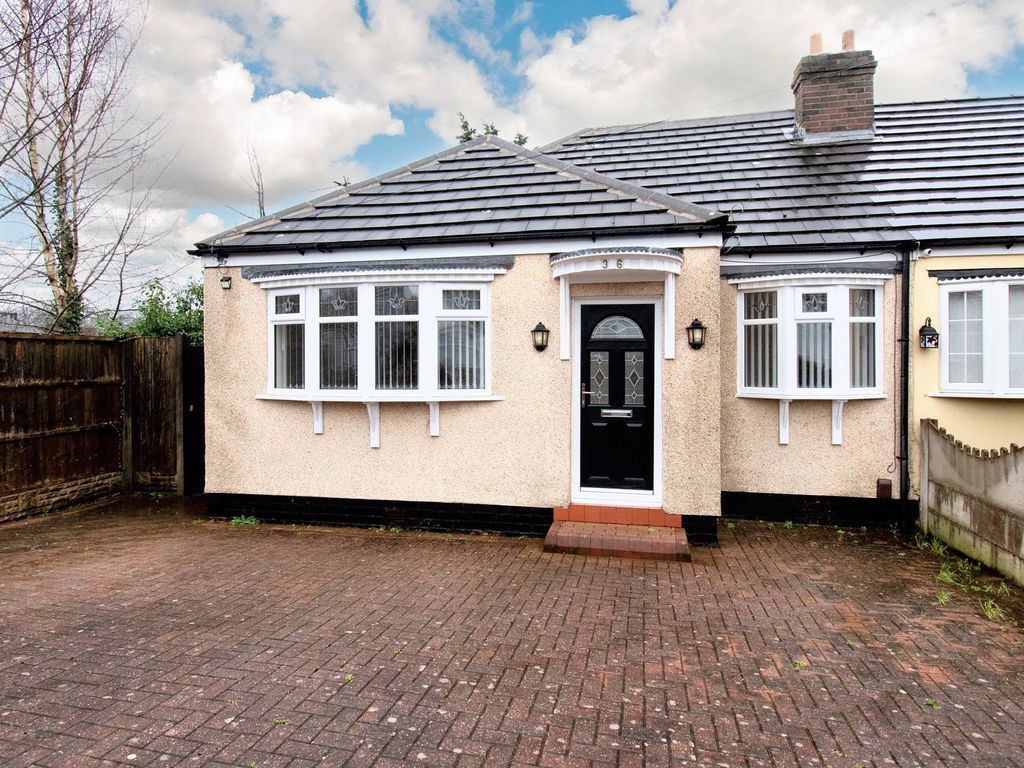 2 bed semidetached bungalow for sale in Carr Mill Road, St. Helens